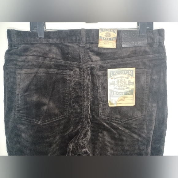 Women's Black Jeans - Picture 7 of 8